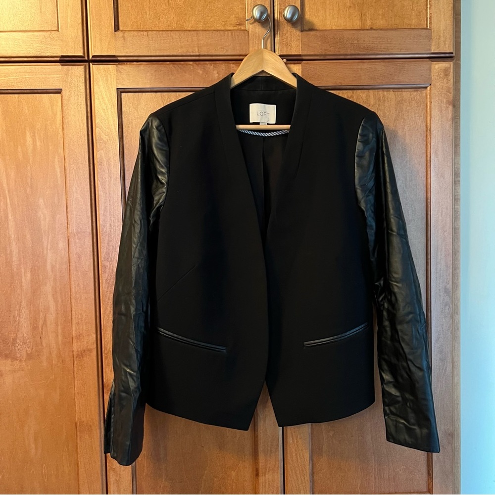 Loft Blazer - Picture 3 of 11